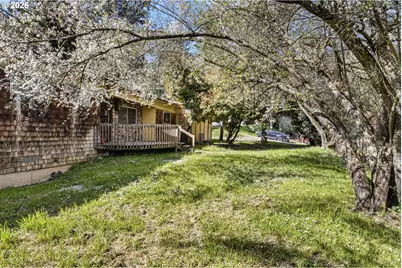 531 NW Harrison St, Canyonville, OR 97417 - Photo 44