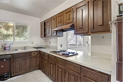 531 NW Harrison St, Canyonville, OR 97417 - Photo 16