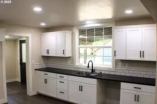 3450 Shoestring Rd, Riddle, OR 97469 - Photo 6