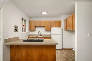 132 NE 78th Ave NE, Portland, OR 97213 - Photo 10