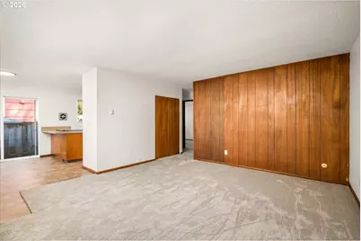 132 NE 78th Ave NE, Portland, OR 97213 - Photo 6