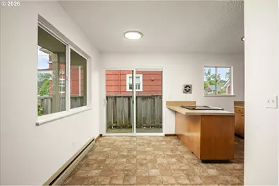 132 NE 78th Ave NE, Portland, OR 97213 - Photo 8