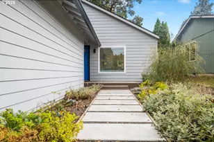 10946 SW 65th Ave, Portland, OR 97219 - Photo 6