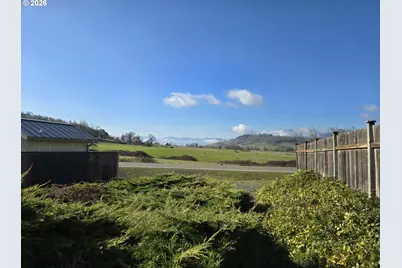 2719 Golfview Ave, Sutherlin, OR 97479 - Photo 20