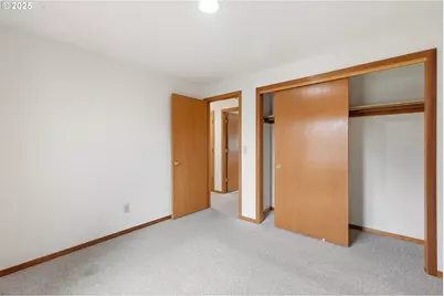 19235 SW Durell Ct, Beaverton, OR 97003 - Photo 24