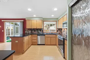 19235 SW Durell Ct, Beaverton, OR 97003 - Photo 12