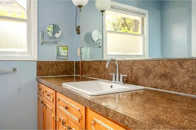 7530 SE Yamhill St, Portland, OR 97215 - Photo 16