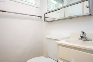7530 SE Yamhill St, Portland, OR 97215 - Photo 26