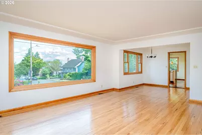 7530 SE Yamhill St, Portland, OR 97215 - Photo 6