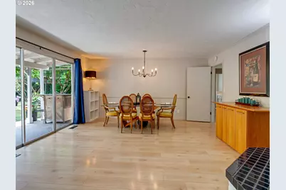 10210 SW Crestwood Ct, Beaverton, OR 97008 - Photo 14