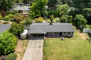 10210 SW Crestwood Ct, Beaverton, OR 97008 - Photo 42