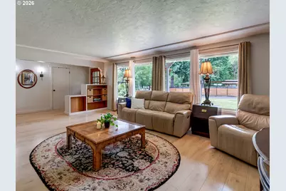 10210 SW Crestwood Ct, Beaverton, OR 97008 - Photo 10