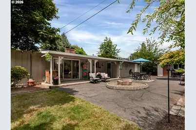 10210 SW Crestwood Ct, Beaverton, OR 97008 - Photo 2