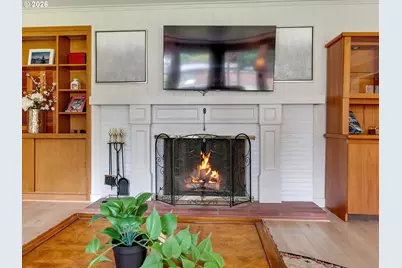 10210 SW Crestwood Ct, Beaverton, OR 97008 - Photo 12