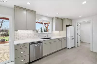 3179 Wayside Loop, Springfield, OR 97477 - Photo 14