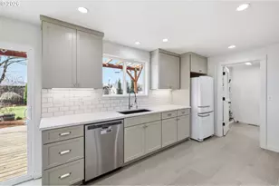 3179 Wayside Loop, Springfield, OR 97477 - Photo 14