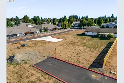 1485 S Fir St #16, Canby, OR 97013 - Photo 2