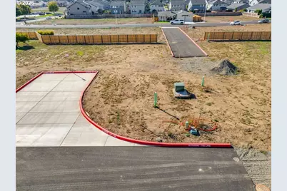 1485 S Fir St #16, Canby, OR 97013 - Photo 1
