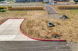 1485 S Fir St, Canby, OR 97013 - Photo 1
