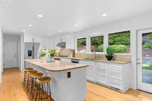 3644 SW 48th Pl, Portland, OR 97221 - Photo 4