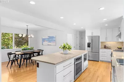 3644 SW 48th Pl, Portland, OR 97221 - Photo 6