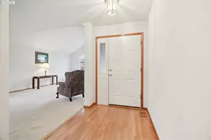 19862 Castleberry Loop, Oregon City, OR 97045 - Photo 2