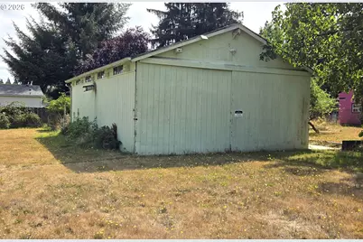 998 1st Ave #11 & 12, Vernonia, OR 97064 - Photo 4