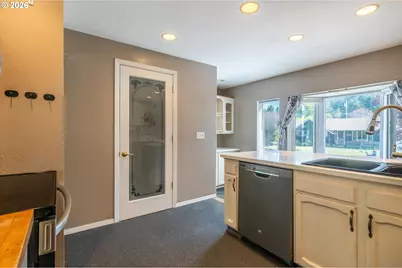 1750 Lincoln Rd, Coos Bay, OR 97420 - Photo 14