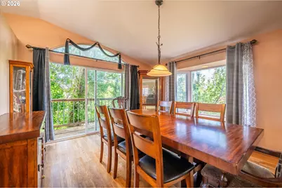 1750 Lincoln Rd, Coos Bay, OR 97420 - Photo 2