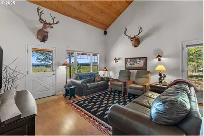 20779 Bear Gulch Rd, Canyon City, OR 97820 - Photo 8