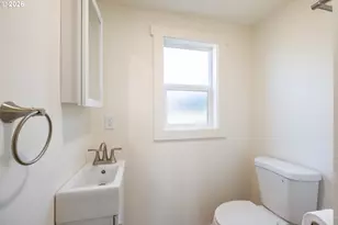 4641 SW Coast Ave, Lincoln City, OR 97367 - Photo 24