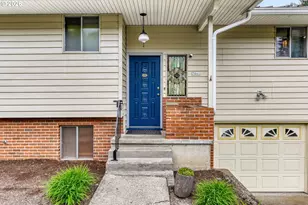 7040 SW 2nd Ave, Portland, OR 97219 - Photo 2
