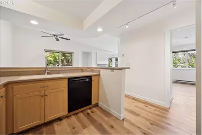 5055 Foothills Dr #G, Lake Oswego, OR 97034 - Photo 16