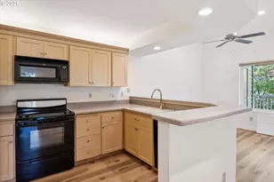 5055 Foothills Dr, Lake Oswego, OR 97034 - Photo 14
