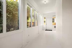 10 SE Cesar E Chavez Blvd, Portland, OR 97214 - Photo 14