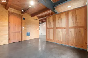 321 Mill St, Eugene, OR 97401 - Photo 14