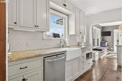 615 E 31st St, Vancouver, WA 98663 - Photo 10