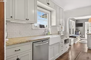 615 E 31st St, Vancouver, WA 98663 - Photo 10