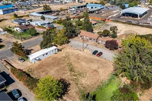 144 166 Reager St, Medford, OR 97501 - Photo 2