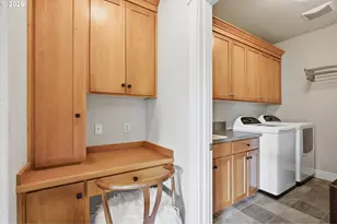 11090 NW Crystal Creek Ln, Portland, OR 97229 - Photo 14