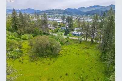 Maple Ave, Sutherlin, OR 97479 - Photo 4