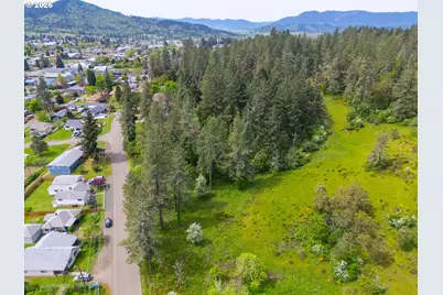 Maple Ave, Sutherlin, OR 97479 - Photo 6