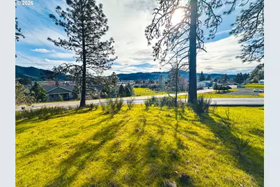 Maple Ave, Sutherlin, OR 97479 - Photo 22