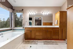 13767 N Bank Rd, Roseburg, OR 97470 - Photo 24