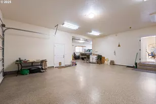 13767 N Bank Rd, Roseburg, OR 97470 - Photo 32