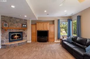 13767 N Bank Rd, Roseburg, OR 97470 - Photo 34