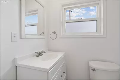 704 16th Ave, Albany, OR 97321 - Photo 26