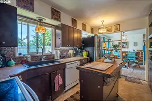 2335 Woodland Dr, Coos Bay, OR 97420 - Photo 18