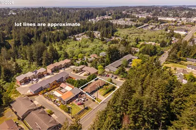 2335 Woodland Dr, Coos Bay, OR 97420 - Photo 8