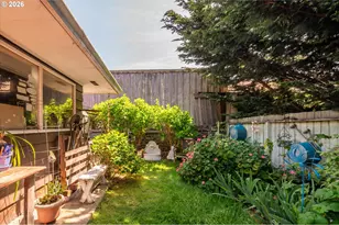 2335 Woodland Dr, Coos Bay, OR 97420 - Photo 36